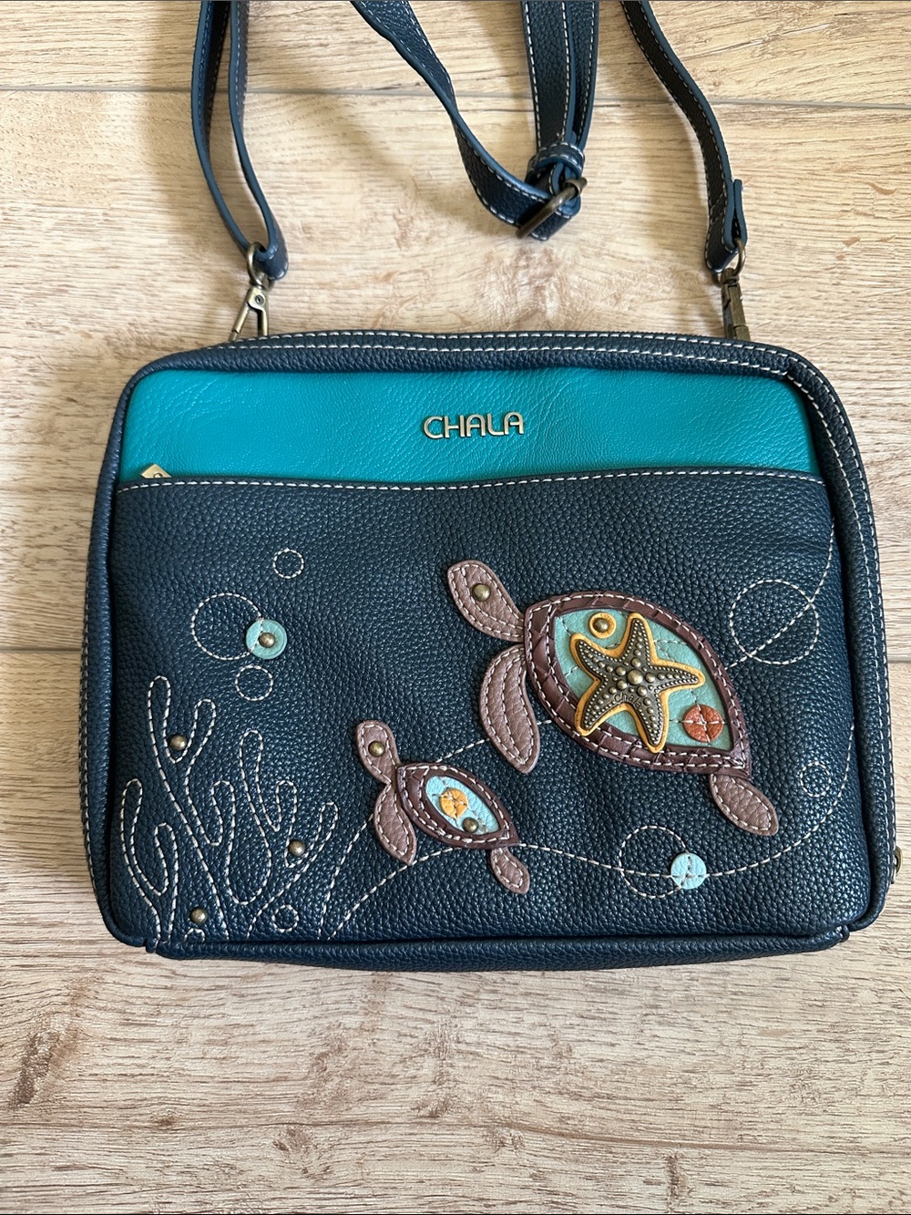Chala Companion Organizer Crossbody
